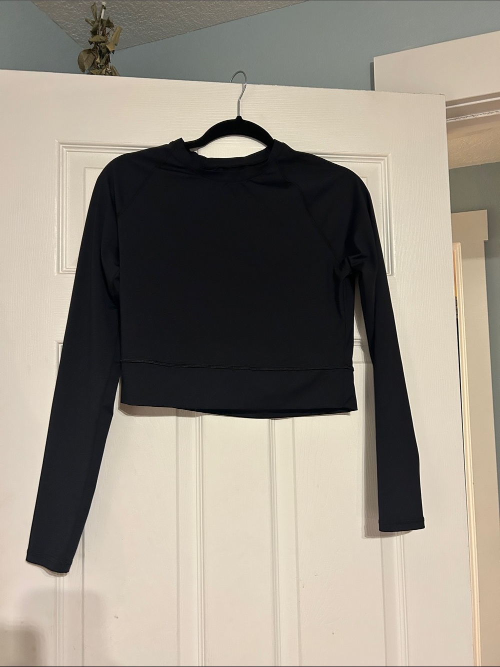 Prana Black Long-Sleeve Cropped Top